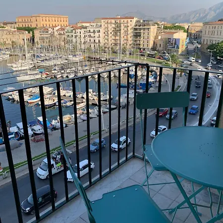 Appartement Cala Mare Palerme